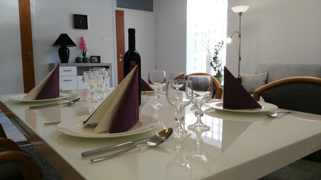 Apartament Fueredi Haz Apartman Sopron Zewnętrze zdjęcie